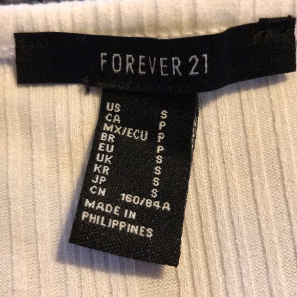 White top - Picture 2 of 2